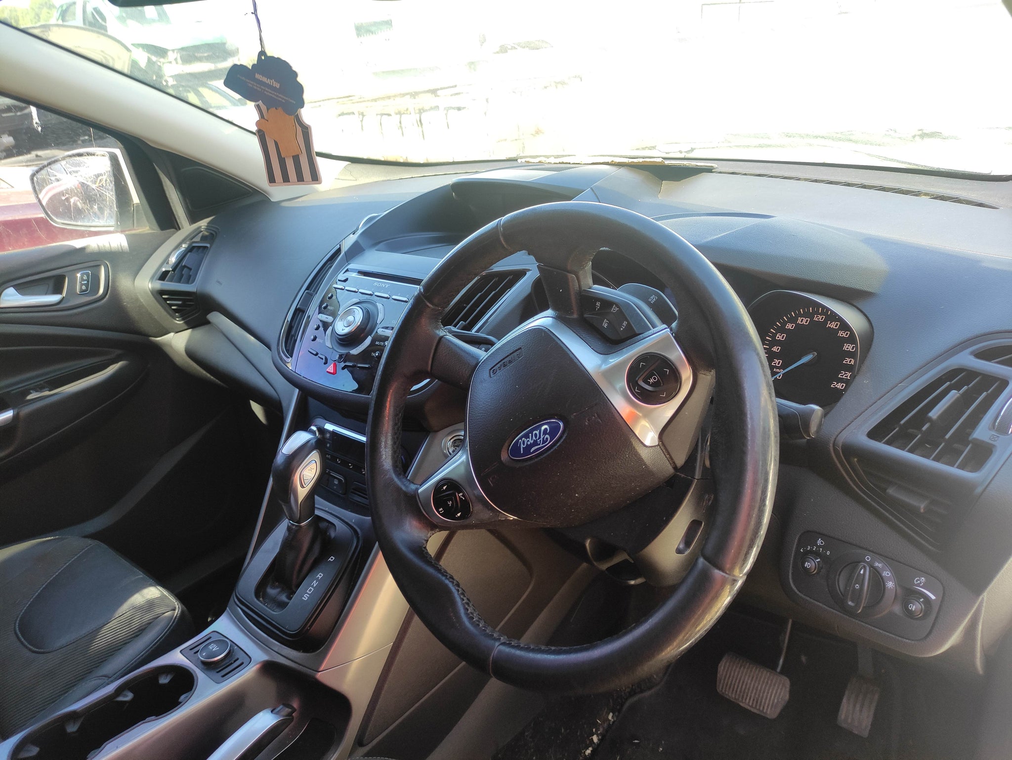 #564 FORD KUGA TF FITS 2013 FOR PARTS