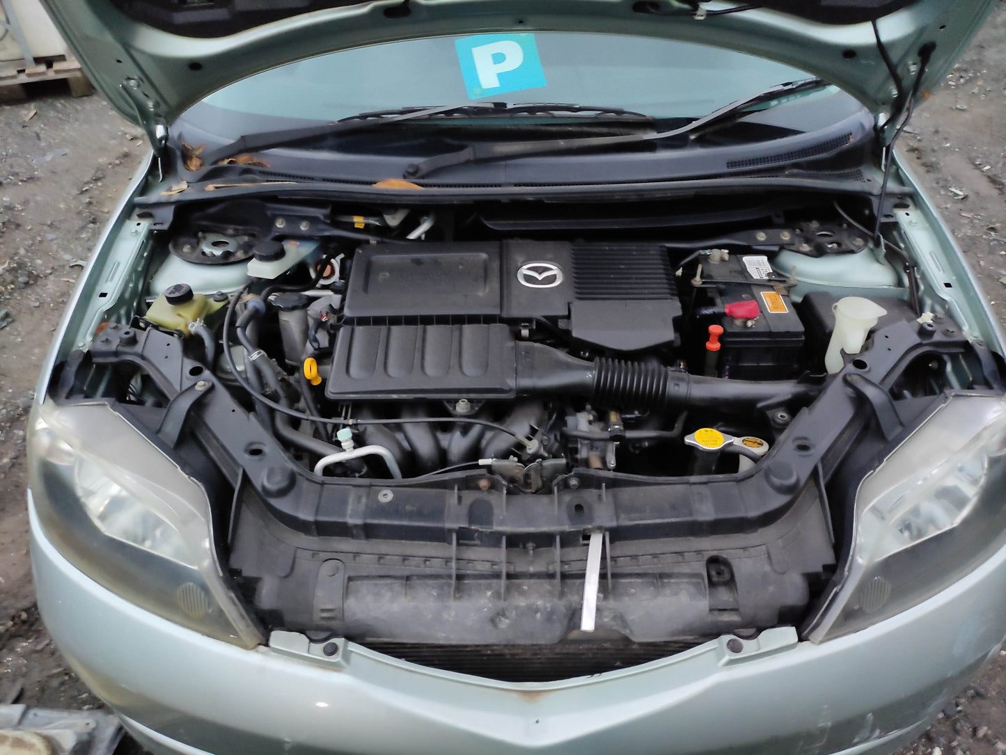 #678 MAZDA 2 2005 FOR PARTS