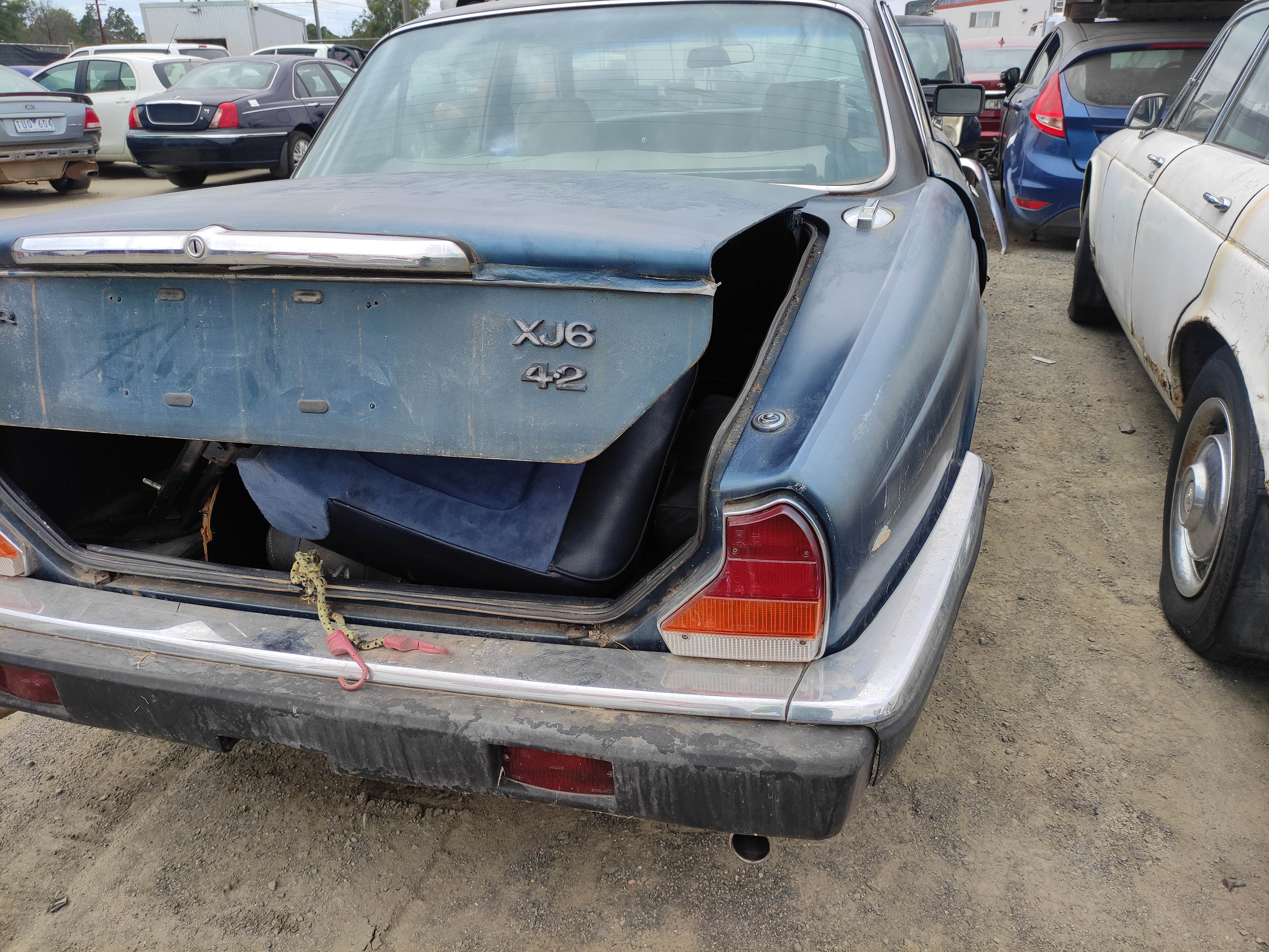 #612 JAGUAR XJ6 1985 FOR PARTS