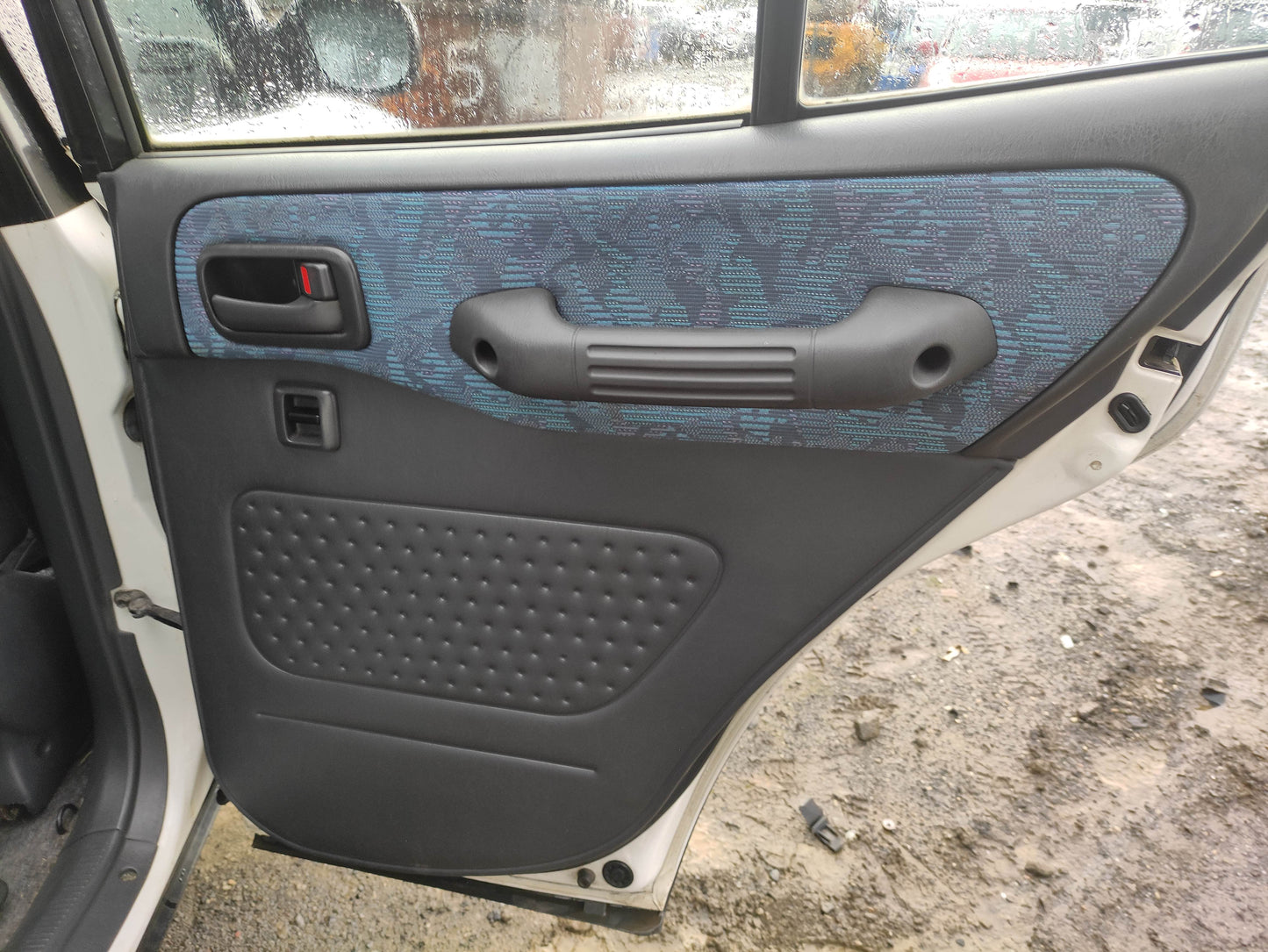 #644 TOYOTA RAV4 FITS 1998 - 2000 FOR PARTS