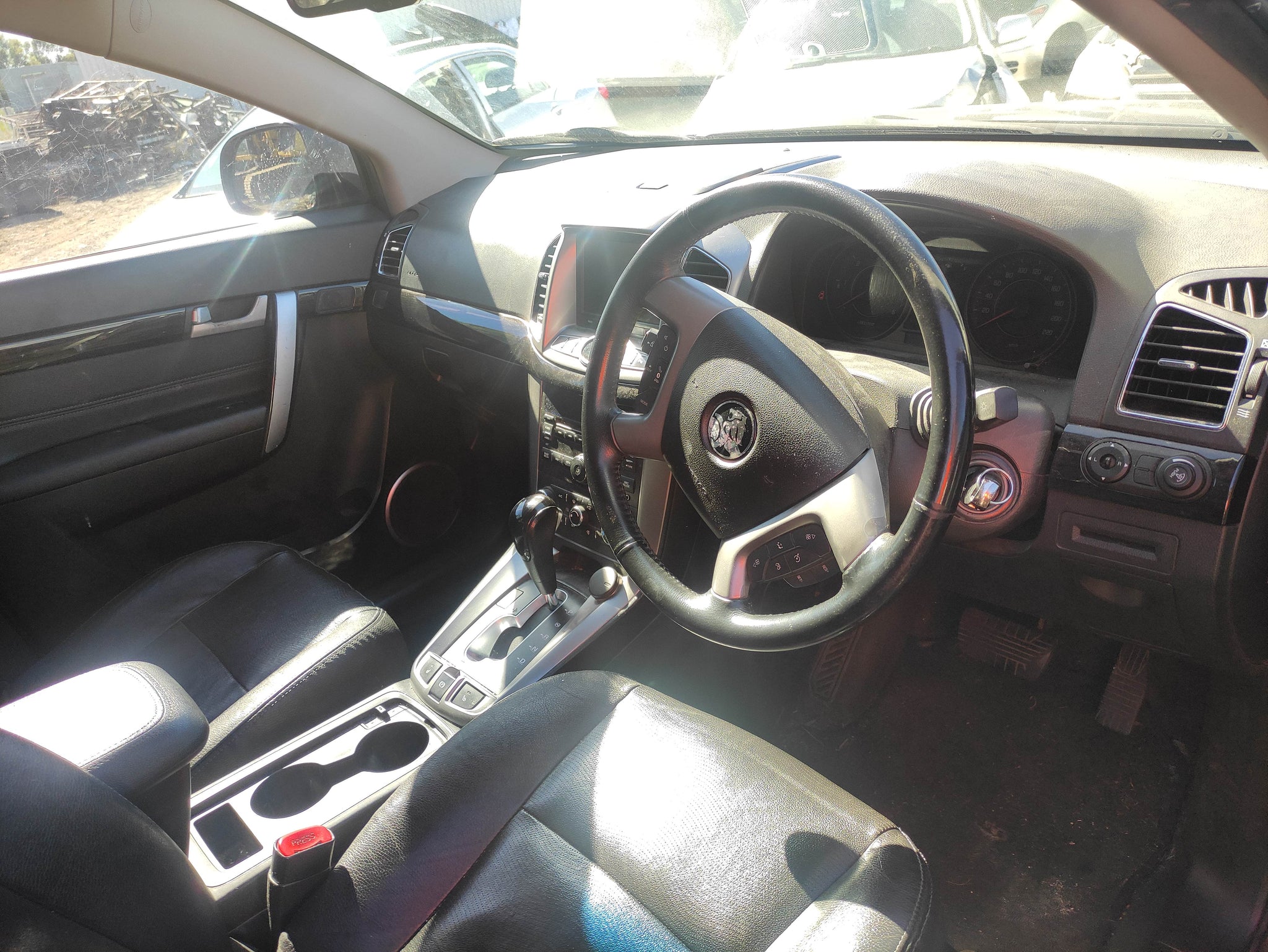 #563 HOLDEN CAPTIVA 2013 FOR PARTS