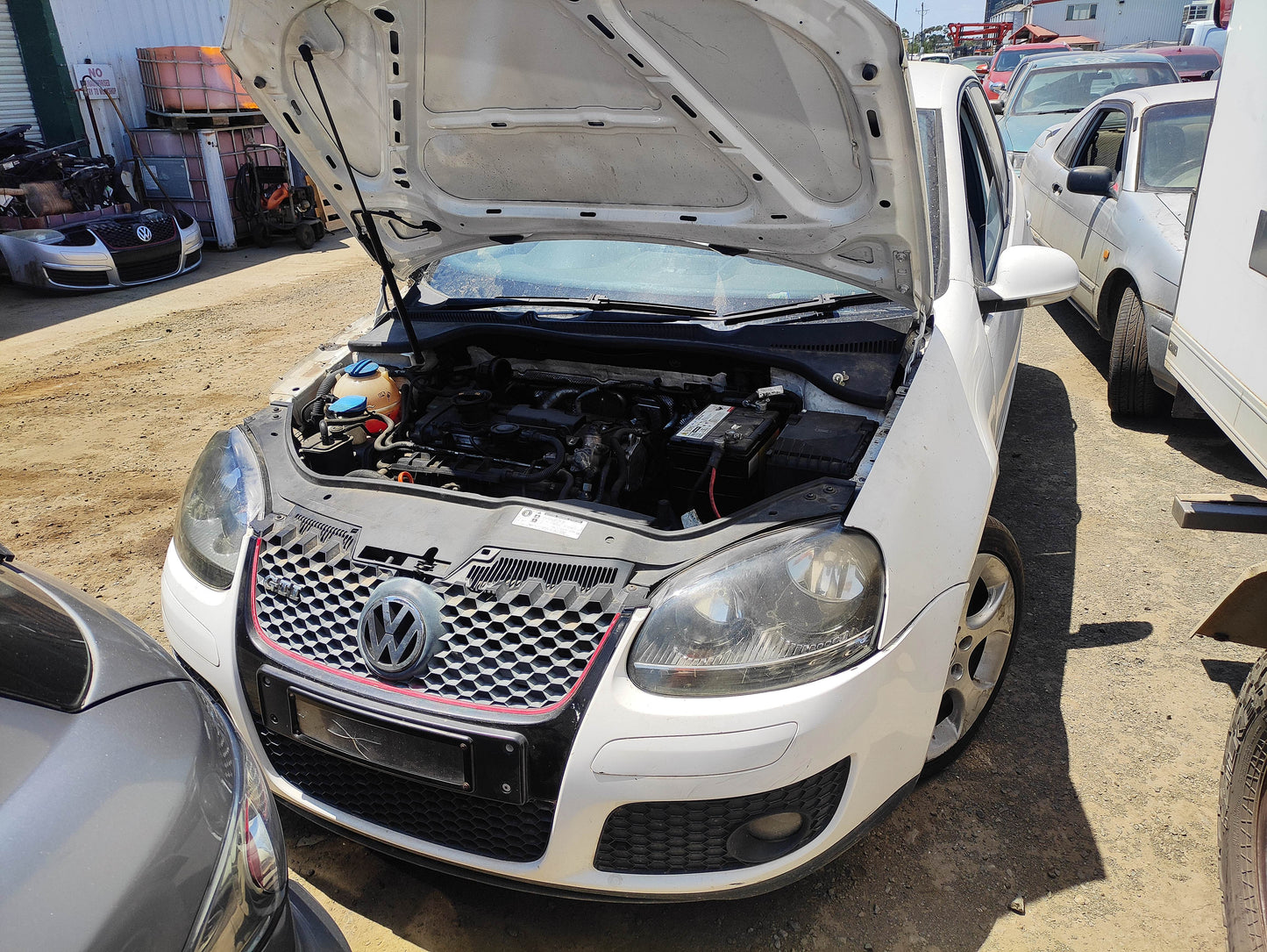 #573 VOLKSWAGEN GOLF 2007 FOR PARTS