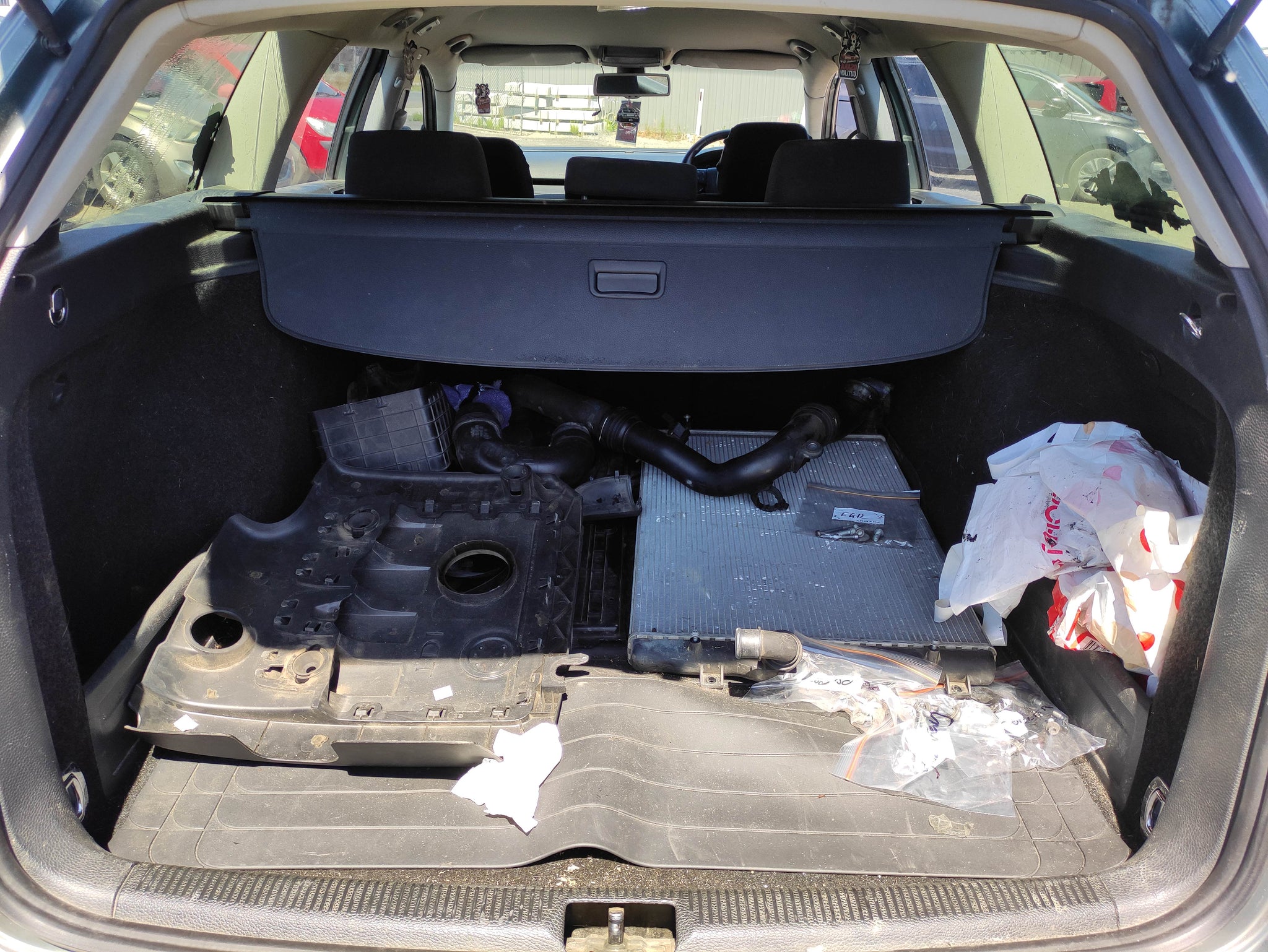 #615 VOLKSWAGEN PASSAT 2006 FOR PARTS