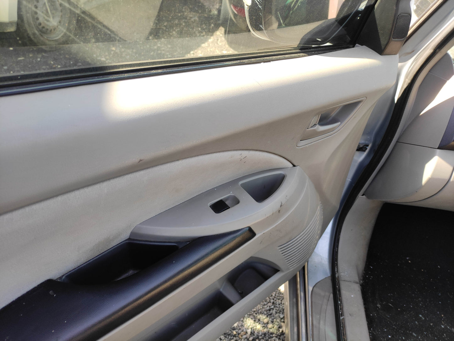 #486 MITSUBISHI GRANDIS 2004 FOR PARTS