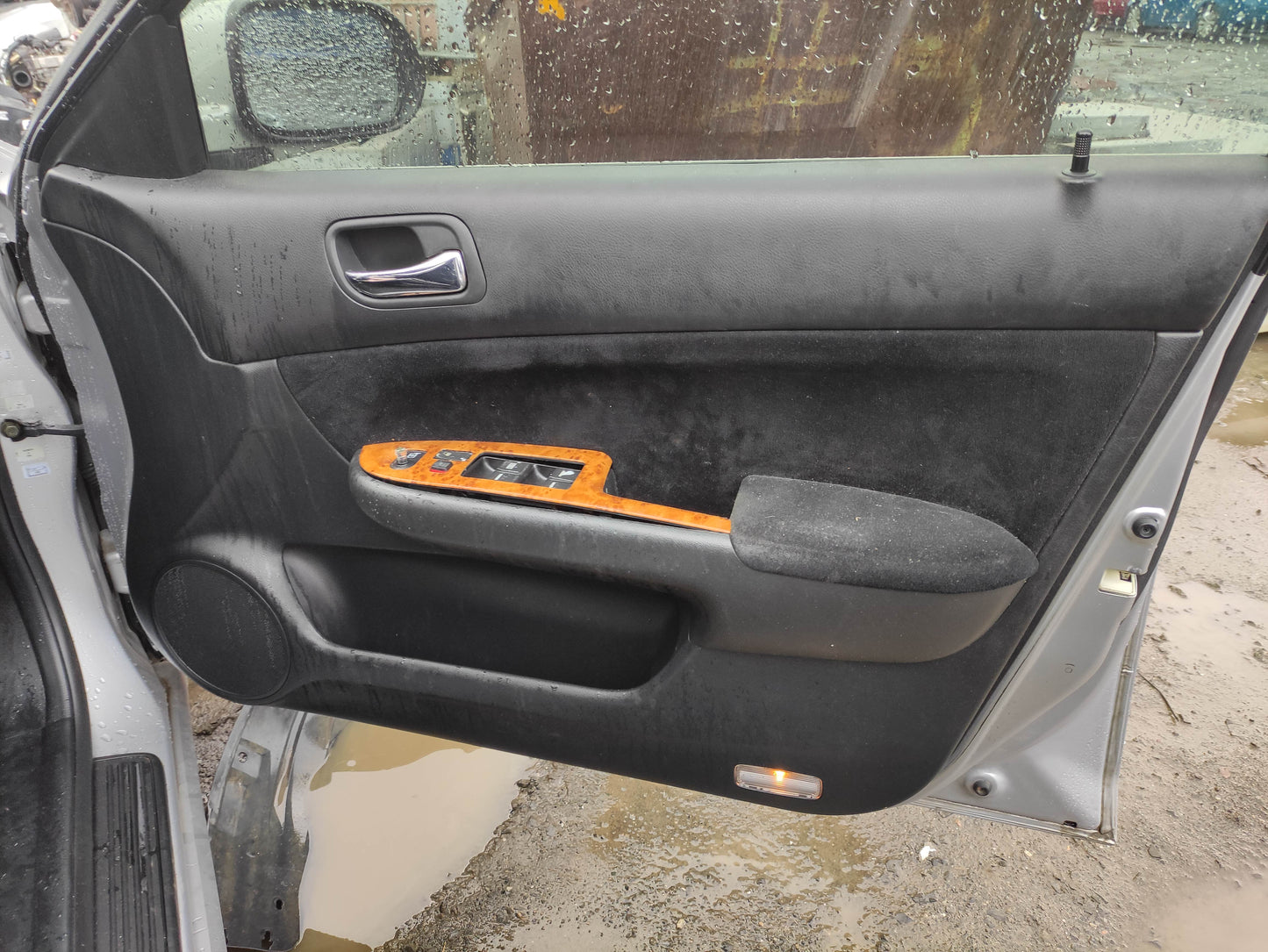 #676 HONDA ACCORD CL 2004 FOR PARTS