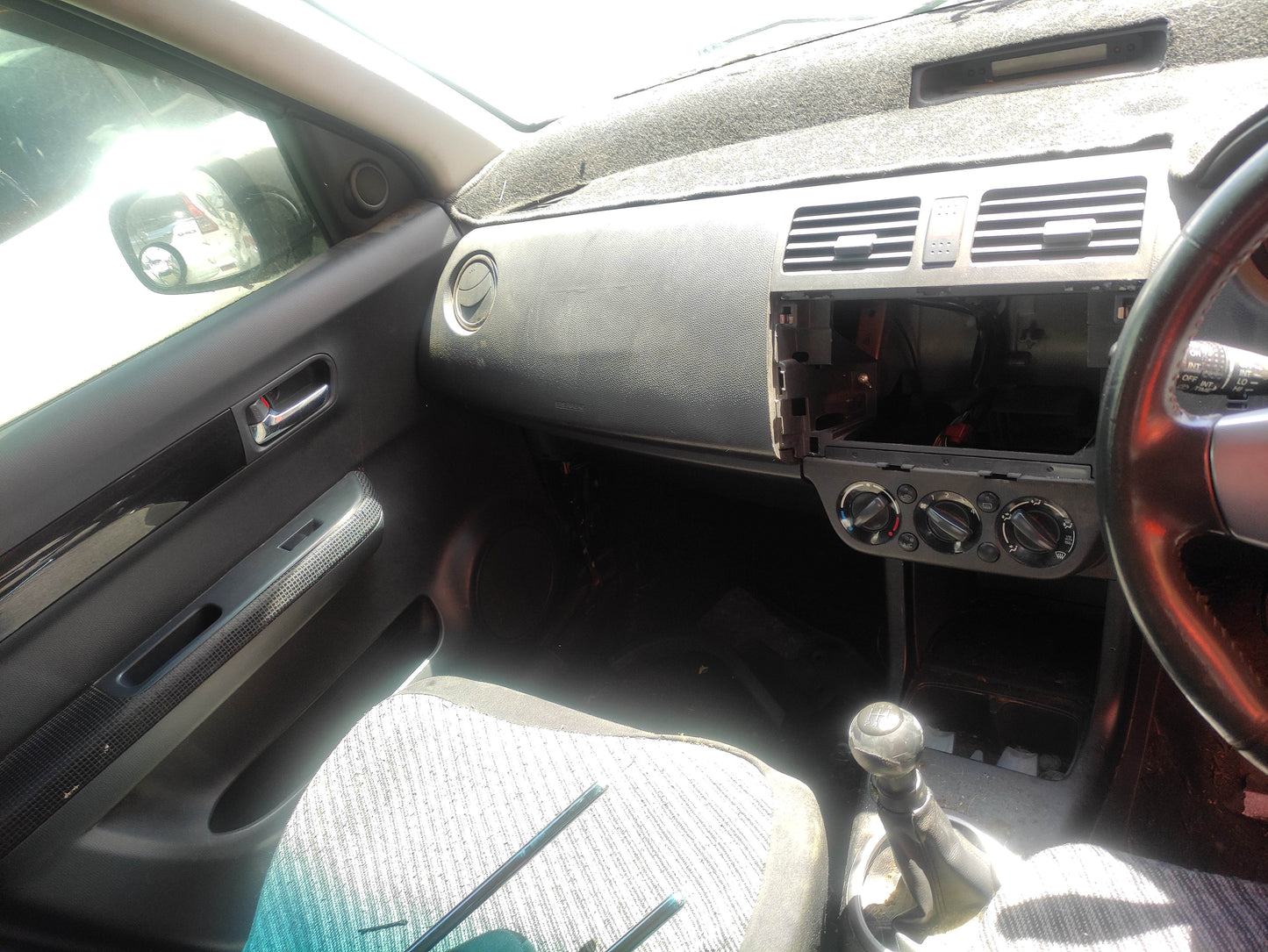 #498 SUZUKI SWIFT 2006 FOR PARTS