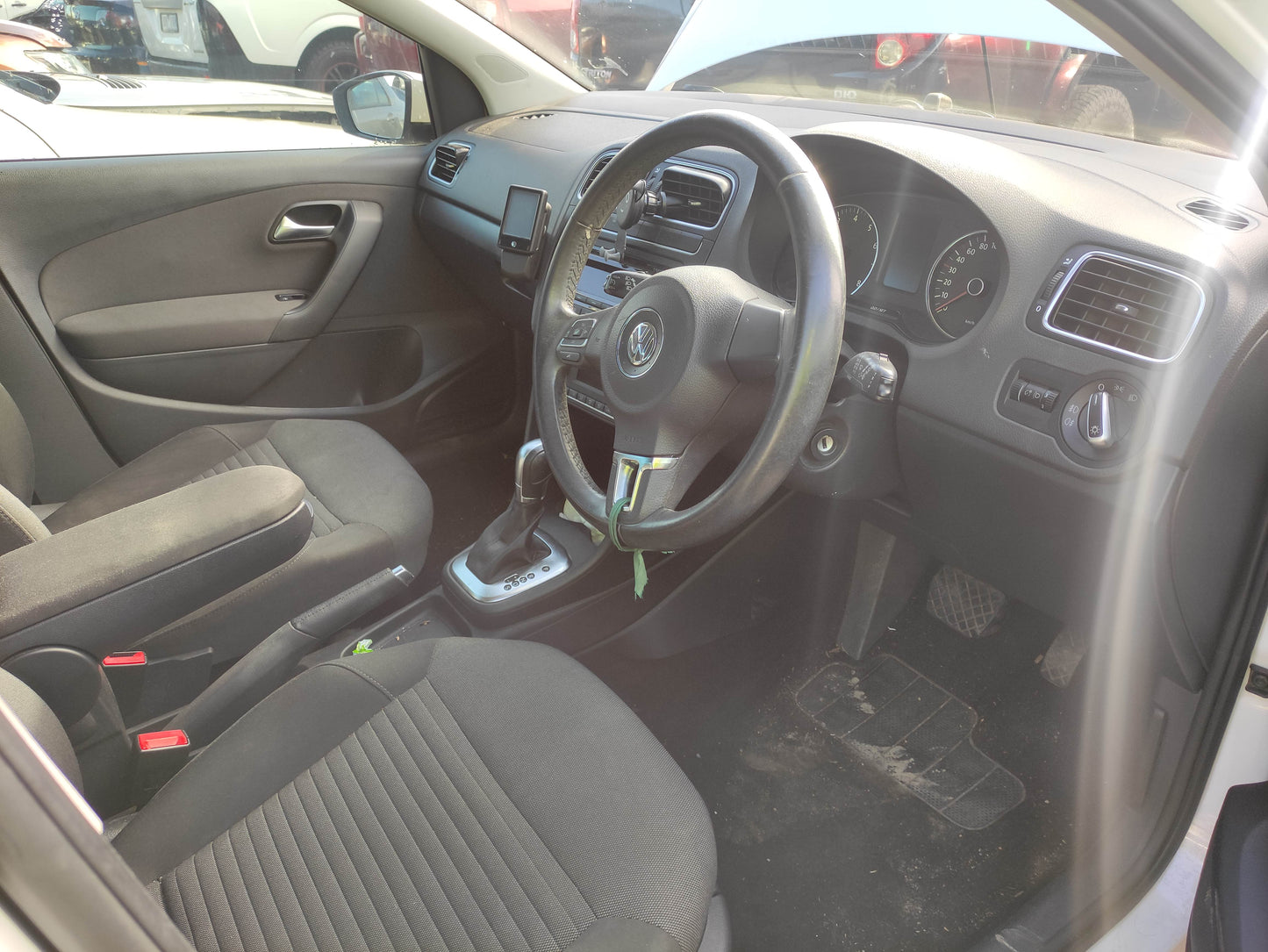 #692 VOLKSWAGEN POLO 2012 FOR PARTS