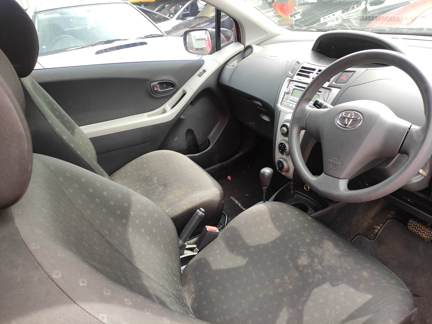 #465 TOYOTA YARIS 2006 FOR PARTS