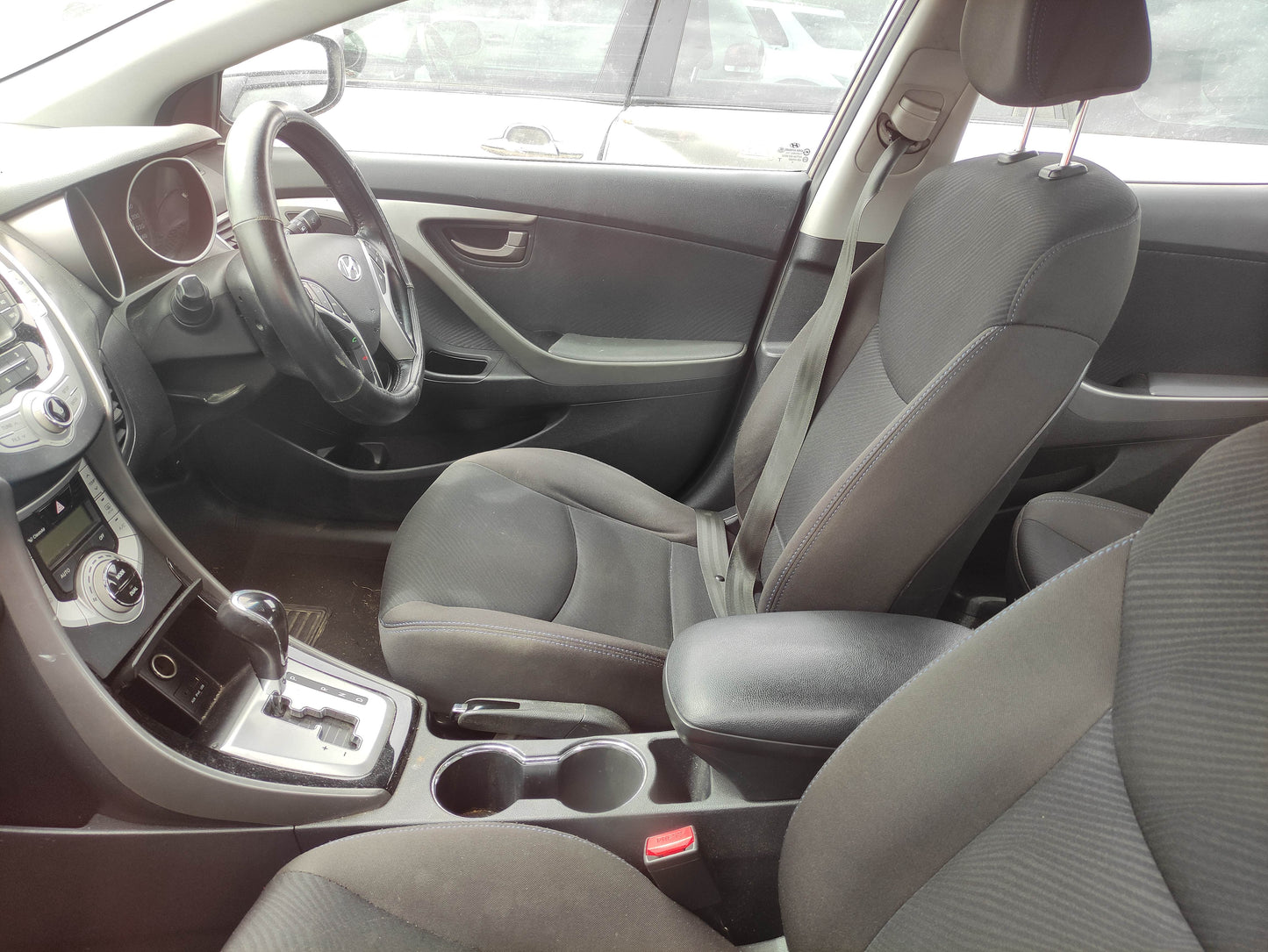 #533 HYUNDAI ELANTRA FITS 2010 TO 2015 FOR PARTS