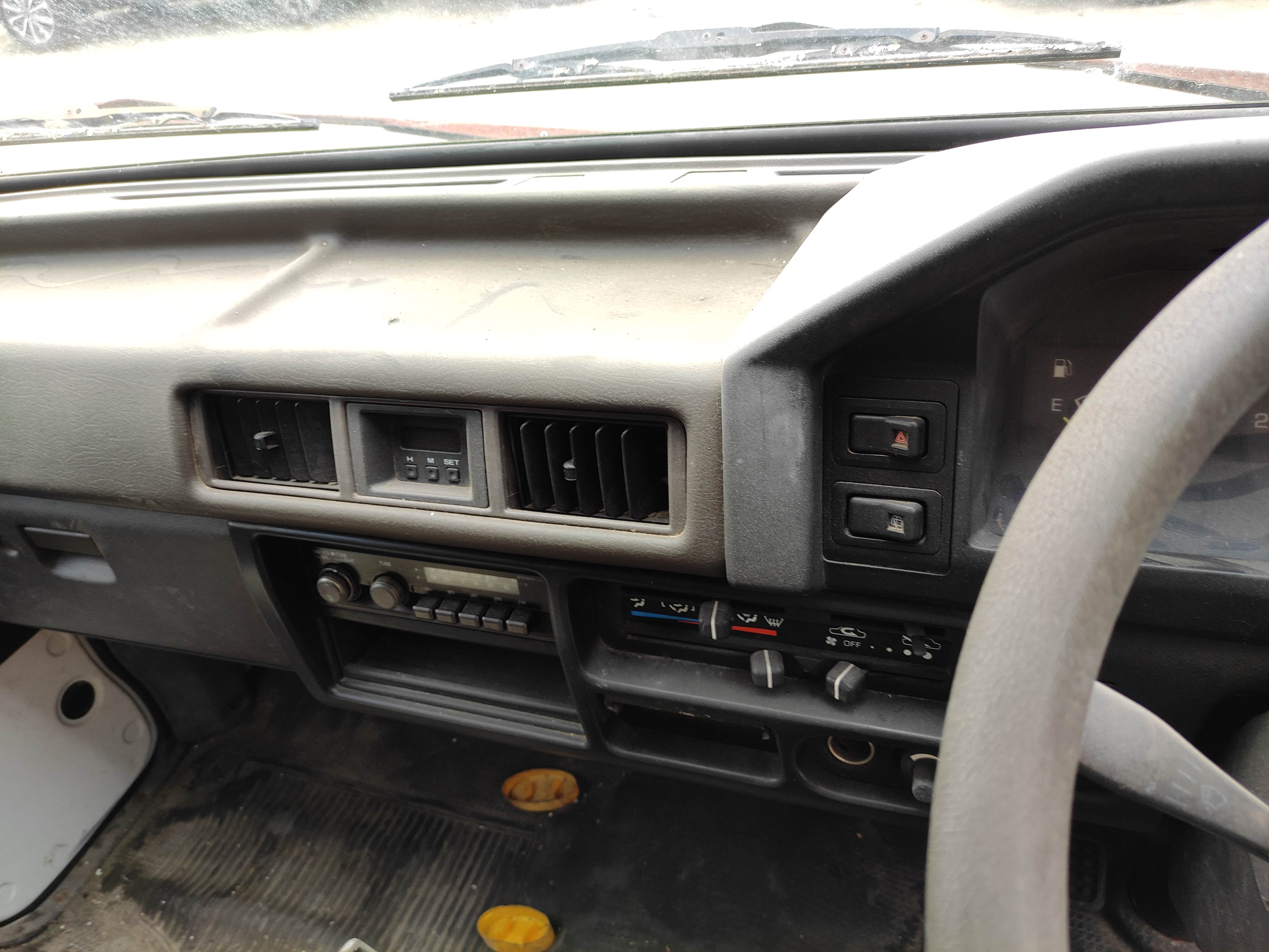 #567 MITSUBISHI EXPRESS 1991 FOR PARTS