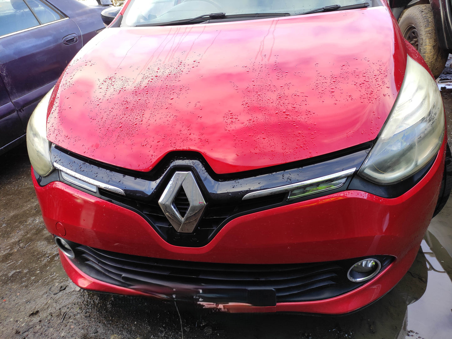 #693 RENAULT CLIO 2014 FOR PARTS