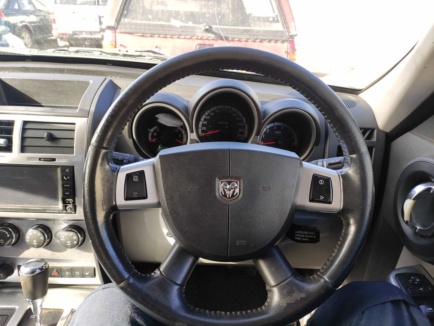 #83 DODGE NITRO 2009 FOR PARTS
