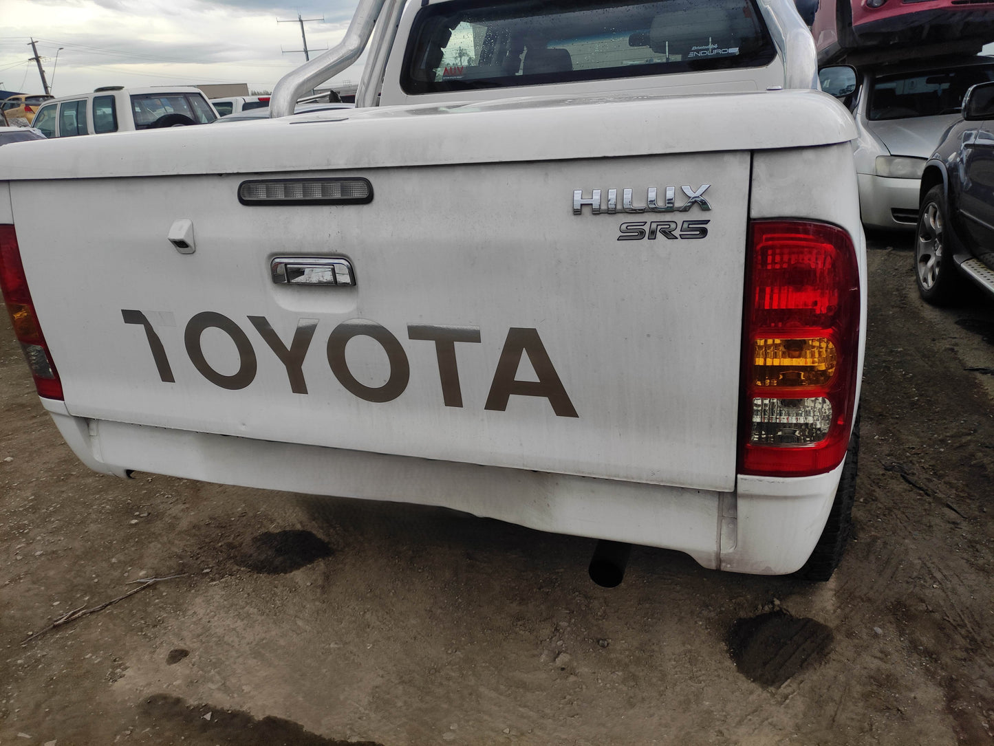 #416 TOYOTA HILUX 2008 FOR PARTS