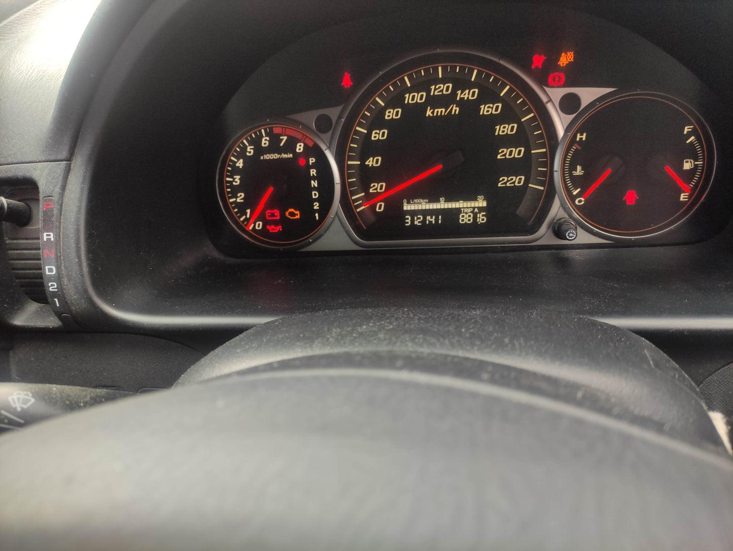 #686 HONDA CR-V 2004 FOR PARTS