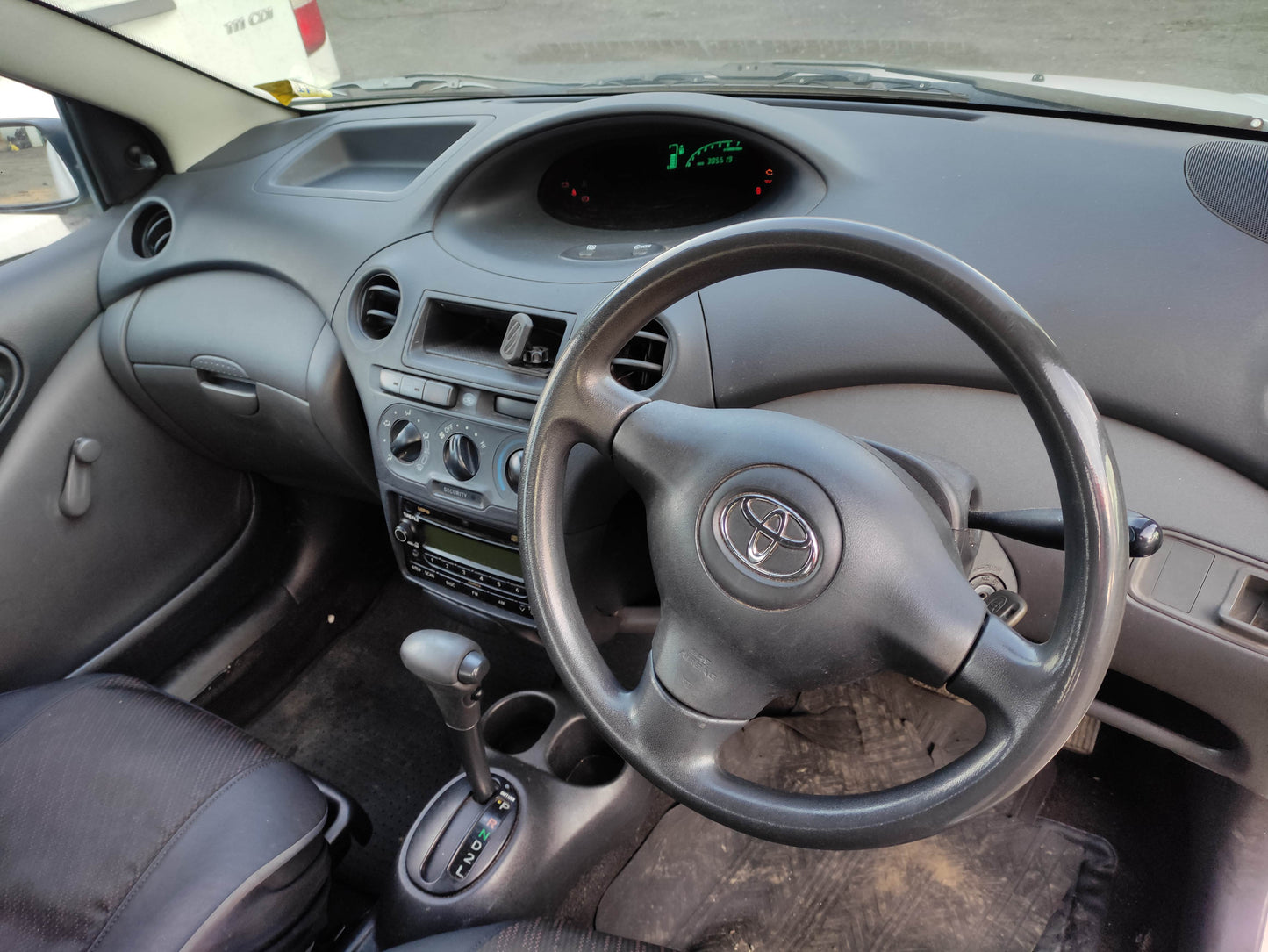 #231 TOYOTA ECHO NCP FITS 1999 TO 2005 FOR PARTS