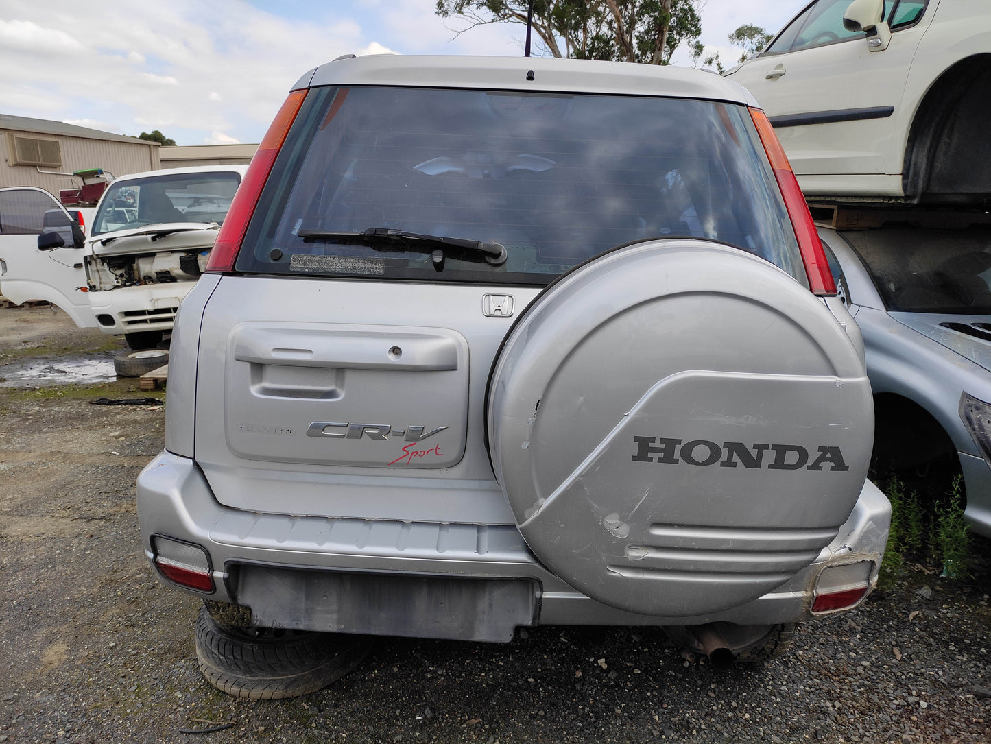 #629 HONDA CR-V FITS 1999 TO 2002 FOR PARTS