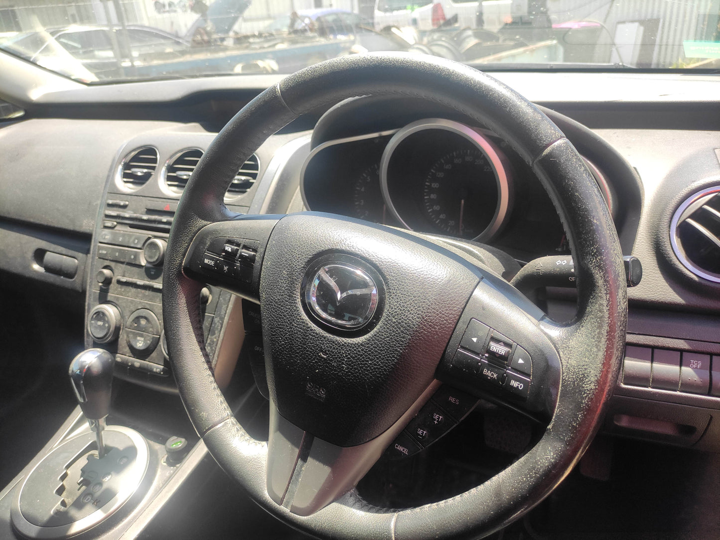 #525 MAZDA CX-7 2011 FOR PARTS