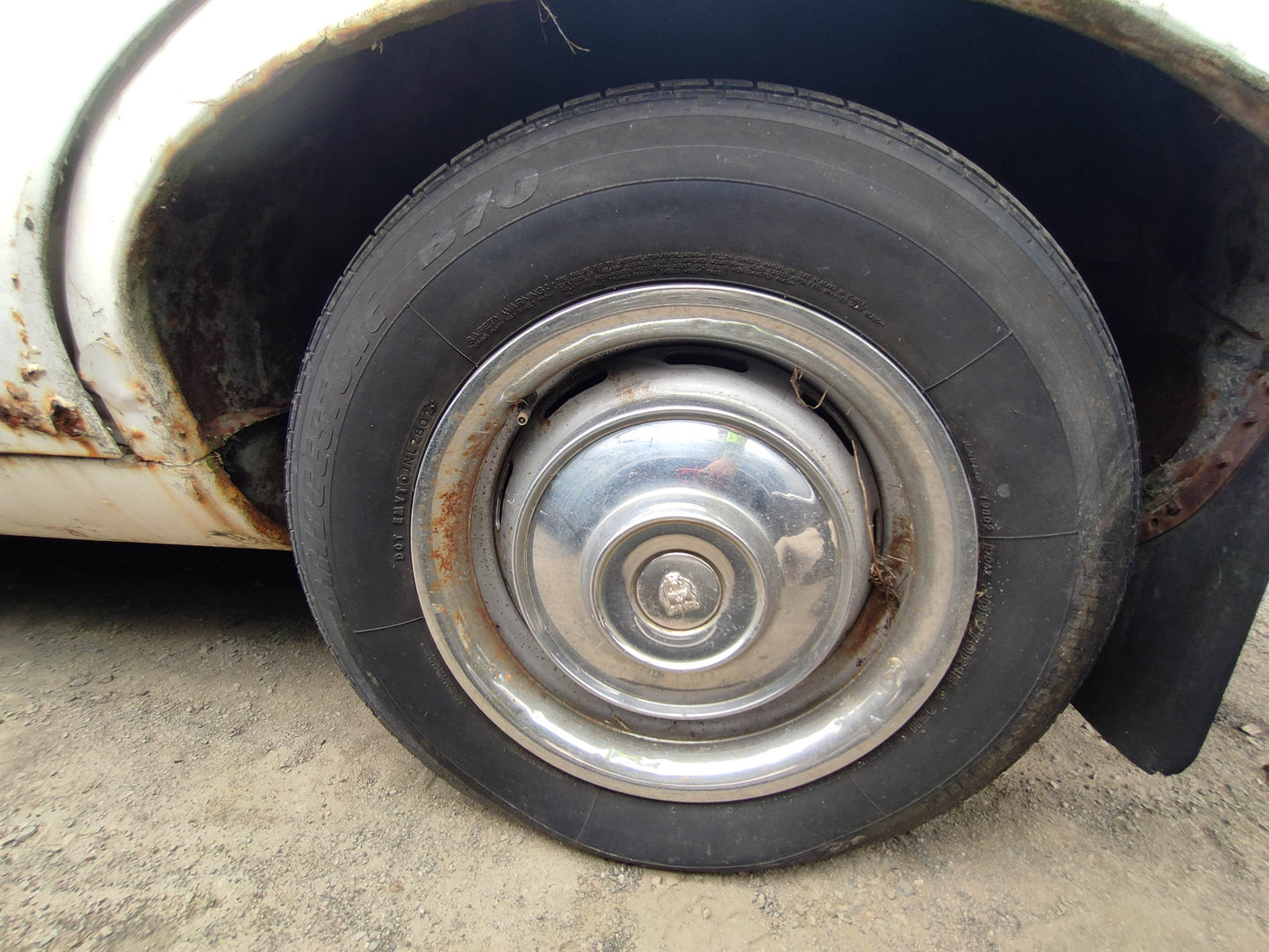 #696 JAGUAR 4.2L 1948 - 1965 FOR PARTS