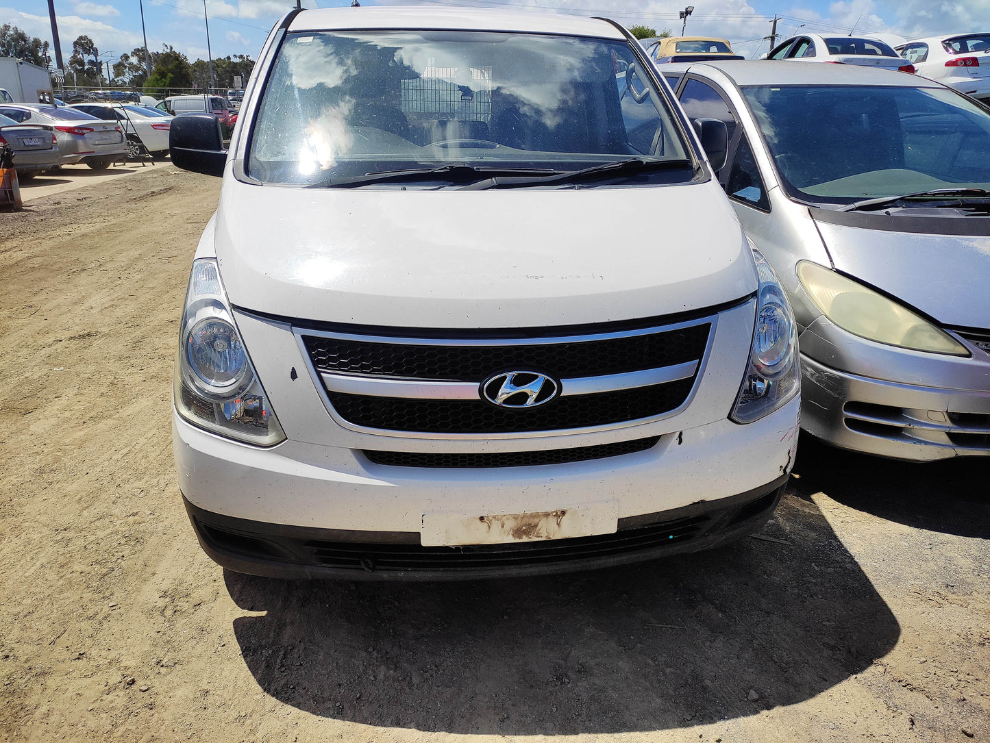 #500 HYUNDAI H-1,iLOAD  2014 FOR PARTS