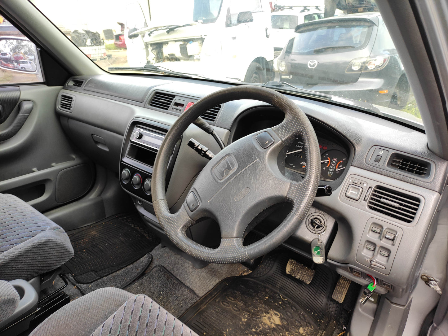 #629 HONDA CR-V FITS 1999 TO 2002 FOR PARTS