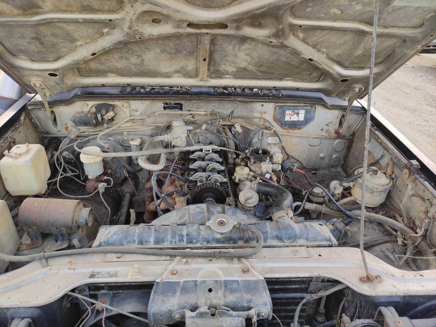 Wrecking Mitsubishi Pajaro 1985 for Parts.quality parts - shipping australia wide